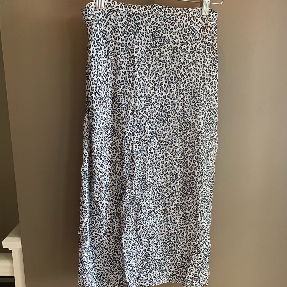 Brandy Melville leopard print midi skirt!